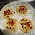 はっぴーゆりもん＊'s cooksnap of when they made 餃子の皮のトマトチーズピザ.