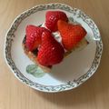 クックあさみちゃん's cooksnap of when they made まるでケーキ♬塩パンあんこ苺他の果物でも.