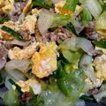 ちか桃's cooksnap of when they made レタスの大量消費に！豚肉レタス卵炒め.