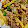 Risaru777's cooksnap of when they made 豚肉とじゃがいものオイスター黒胡椒炒め♪.