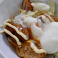 ✴秋茜✴'s cooksnap of when they made 残った唐揚げや冷凍唐揚げで♪カラマヨ丼.