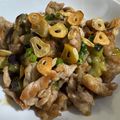 進撃の猫's cooksnap of when they made 豚肉と茄子のガリバタつゆ炒め.
