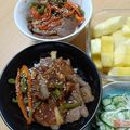 よちりん's cooksnap of when they made すぐできる冷蔵庫にあるもの野菜で焼き肉丼.