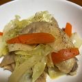 中華街's cooksnap of when they made 鶏手羽先＊キャベツ煮.