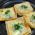 ちーまぐ's cooksnap of when they made 【おうち居酒屋】しらすとねぎの油揚げピザ.