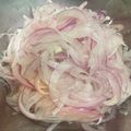 やよい・M's cooksnap of when they made 簡単☆血液サラサラ☆紫玉葱の健康酢漬け☆.