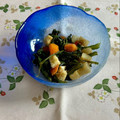 yesmama's cooksnap of when they made ☆春菊と柿の和風ドレッシング和え☆.