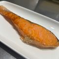 クック6UZBS8☆'s cooksnap of when they made 甘塩鮭の白だし焼き.