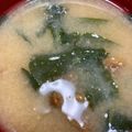 ヒヨコマメ☆'s cooksnap of when they made たっぷりなめことわかめのかんたん味噌汁.