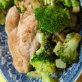 あゆたっくん's cooksnap of when they made 旬の秋鮭とブロッコリー炒め.
