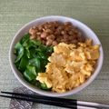 ビートルズ食堂's cooksnap of when they made レンチン♪納豆ピーマン卵の三色丼♡.
