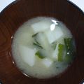 クック3N0VKO☆'s cooksnap of when they made じゃがいもとわかめの味噌汁.