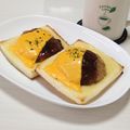 ぱふ's cooksnap of when they made 簡単〜♪チーズハンバーグトースト.