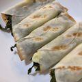 ゆみらんたん's cooksnap of when they made 餃子の皮とカニカマ大葉チーズでおつまみ.