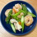 きよみたん's cooksnap of when they made 簡単♪海老とアスパラガスの中華風塩炒め.