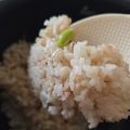 ゆるмαмα's cooksnap of when they made アミの塩辛でちょっと桜色の枝豆ご飯.