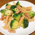 vabochan's cooksnap of when they made ブロッコリーとベーコンの♪サラダ風ペンネ.