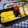 ととろ＆めい's cooksnap of when they made カニカマと葱の「だし巻き卵」.