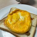 しーてっぷ's cooksnap of when they made これも簡単！速い！レンジで卵のマーブル焼.