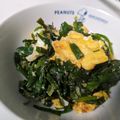 えーこ's cooksnap of when they made チーズニラ玉炒め※簡単副菜.