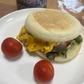 たぼーん's cooksnap of when they made イングリッシュマフィンで簡単サンドイッチ.