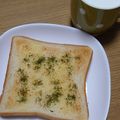 ﾋﾟﾛﾐ♡'s cooksnap of when they made 青のりとチーズのトースト.