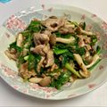 卯月のうさぎ２０１４'s cooksnap of when they made 花ニラ（ニラの芽）と豚の中華炒め.