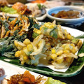 あず7225's cooksnap of when they made 美味しい！アボカドとコーンのかき揚げ.