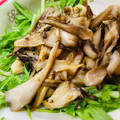 U☆kaoru's cooksnap of when they made 焼き舞茸と水菜の煮びたし.