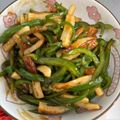関本糸緒梨's cooksnap of when they made ピーマンとちくわ丼！チンジャオロース味.