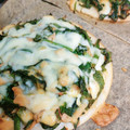 かわゆう1211's cooksnap of when they made 冷凍のピザ生地でハムとほうれん草のピザ.