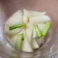 ビートルズ食堂's cooksnap of when they made 大根の浅漬け.