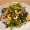 ねみねみ's cooksnap of when they made 小松菜と豚バラ肉の豚骨味風♡玉子とじ♪.