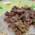 yukoko☆'s cooksnap of when they made 冷えたビールと。辛うま！汁なし肉みそ麺.