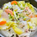 kinniko's cooksnap of when they made ☆鮭の味噌鍋☆～石狩鍋～.