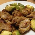 ククク。。。's cooksnap of when they made 鶏肉とアボカドのわさび醤油炒め.