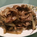 fraumako's cooksnap of when they made 簡単!! 舞茸と豚肉のバター醤油炒め.