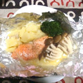 ミホコレート's cooksnap of when they made 鮭とじゃがマヨのホイル焼き.