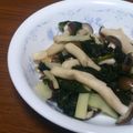 nakazumi's cooksnap of when they made キノコとワカメのマリネ風サラダ.
