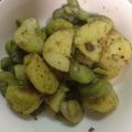 紫苑0804's cooksnap of when they made じゃがいもと空豆のアンチョビ炒め.