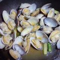 sachi1229's cooksnap of when they made しみるー！あさりのピリ辛酒蒸し.