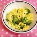 めぐまろろ's cooksnap of when they made お弁当にも♪ブロッコリーと炒り卵のサラダ.