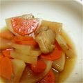 MofeMofee's cooksnap of when they made 大根、人参、鶏肉の甘辛煮.