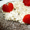 ☆ともやママ☆'s cooksnap of when they made 簡単♡でっかい苺の飾り切り♡ハート型.