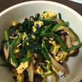 JOE12506's cooksnap of when they made しめじとほうれん草の卵炒め.