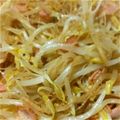 小夜☆'s cooksnap of when they made お弁当に☆ベーコンともやしの炒め物.