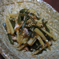 ＪＵＮＷ's cooksnap of when they made お酒のつまみに！茎わかめと鮭のゴマ炒め.