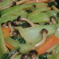 ゆずクィーン's cooksnap of when they made ◎青梗菜としめじのピリ辛ニンマヨ炒め.