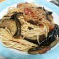 ＊もぅ子＊'s cooksnap of when they made 新玉葱と茄子とツナ缶のパスタ・トマト添え.