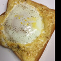 tomoligaya's cooksnap of when they made 裏が焦げない！目玉焼きマヨトースト♪.